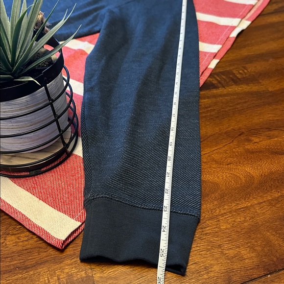 Denver Hayes Men's NWOT Navy 1/4 Zip-Up Sweater US XL - Picture 5 of 6